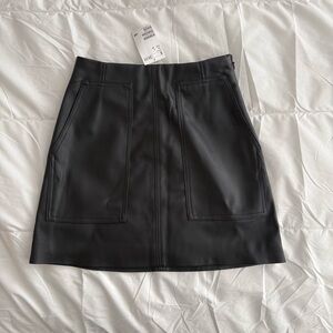 (NWT) H&M Faux Leather Black Mini Skirt